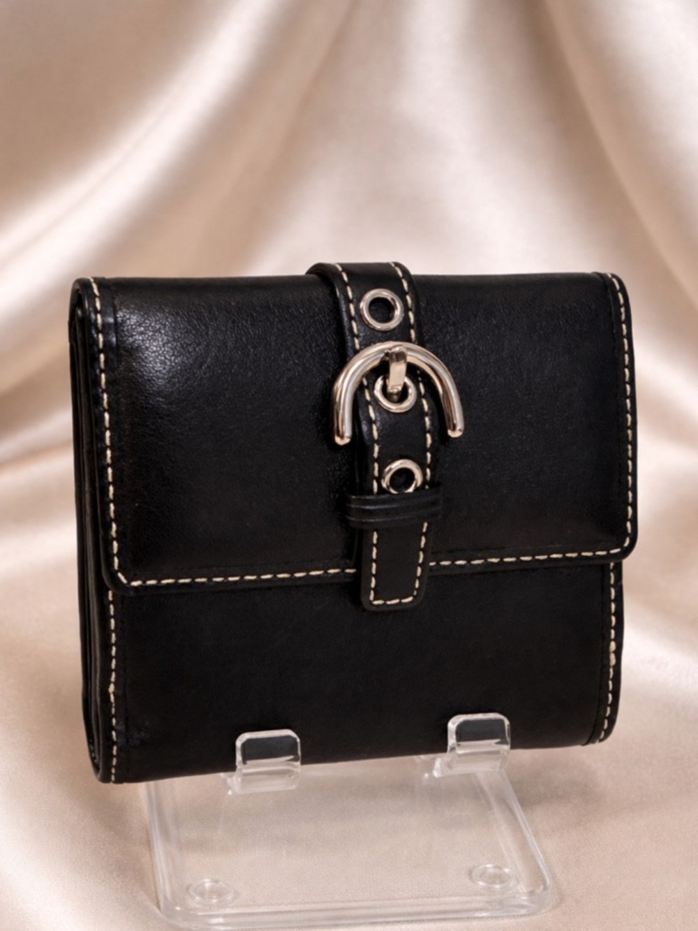 Coach Black Vintage Leather Compact Wallet Snap Coin Pocket